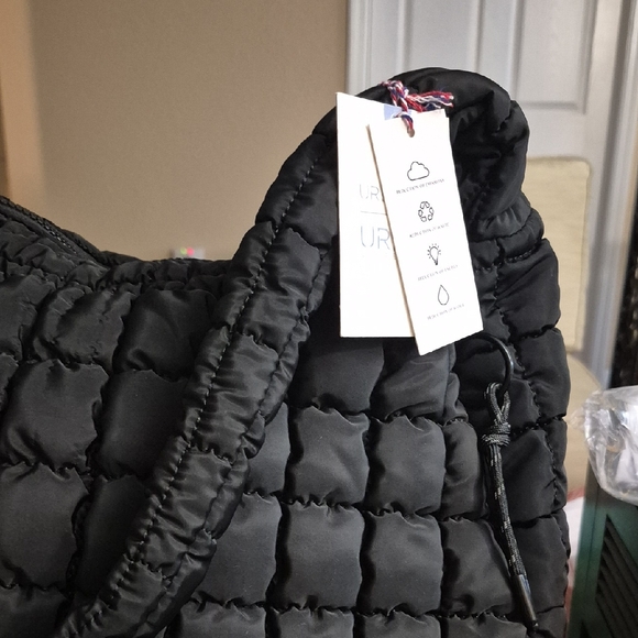 Urban Expressions Handbags - Urban Expressions Black Puffer Bag